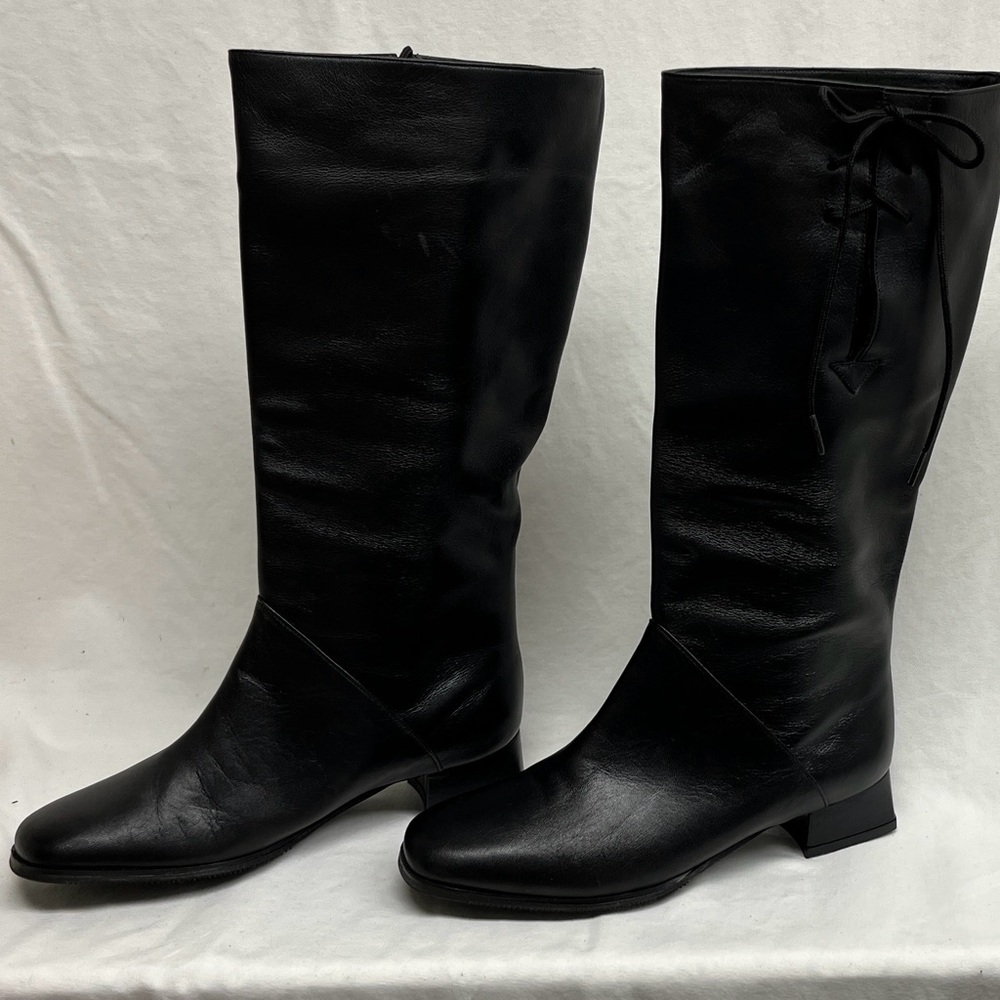 RARE ! Vintage Davis Gomma Italian Leather Calf High with Laces. BRAND NEW Boho